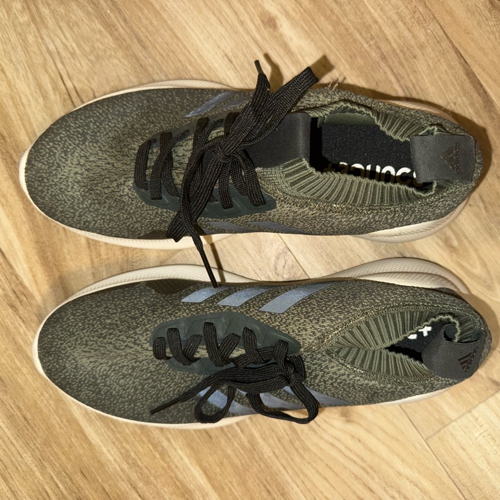 Adidas Purebounce+ Men’s Base Green Shoes Sneakers
Size 9.5